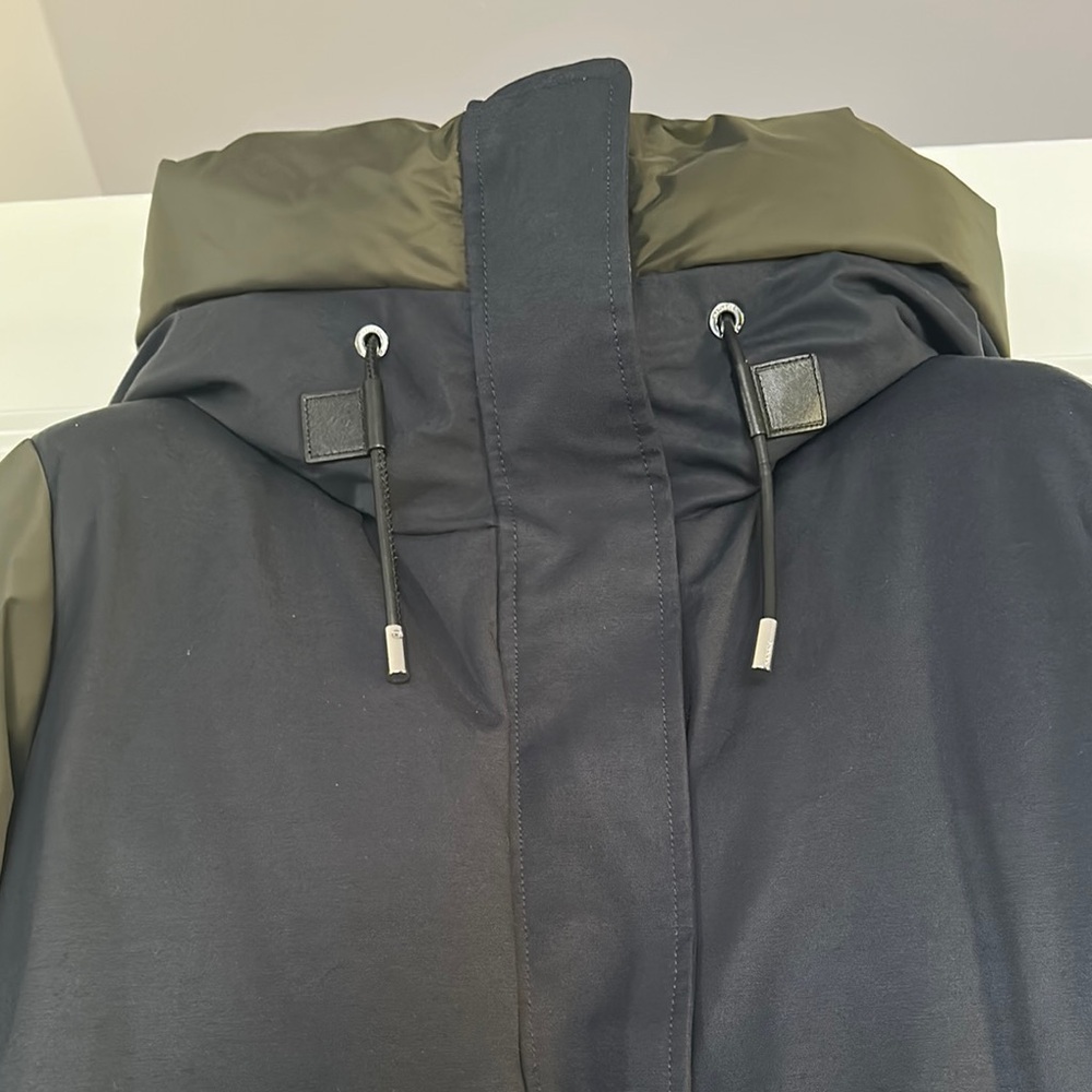 Mackage Inari-o Down Coat Two Tone Puffer Jacket Navy Green Mixed Media Parka - Picture 4 of 17